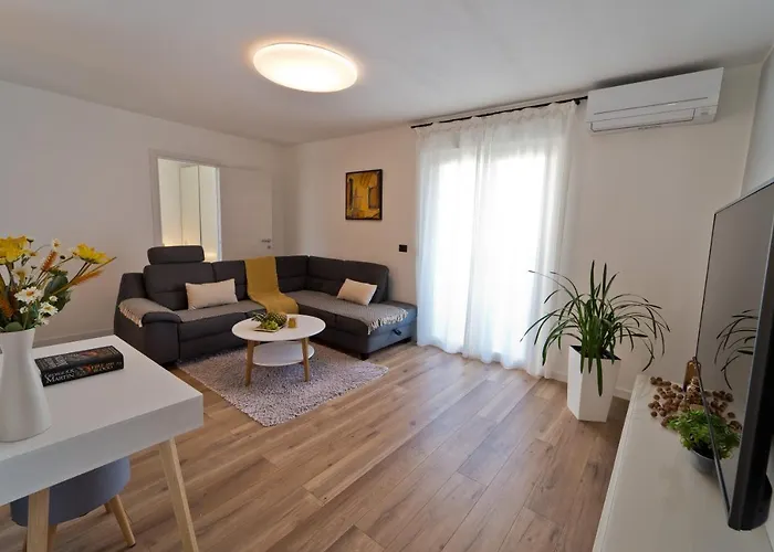 Apartament Malemi